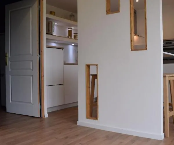 Ξενοδοχείο με διαμερίσματα Les Sapins Verts Σαιν-Λο