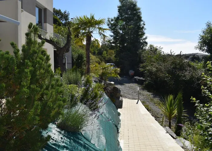 Ξενοδοχείο με διαμερίσματα Les Sapins Verts Σαιν-Λο