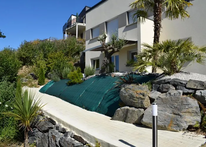 Ξενοδοχείο με διαμερίσματα Les Sapins Verts Σαιν-Λο